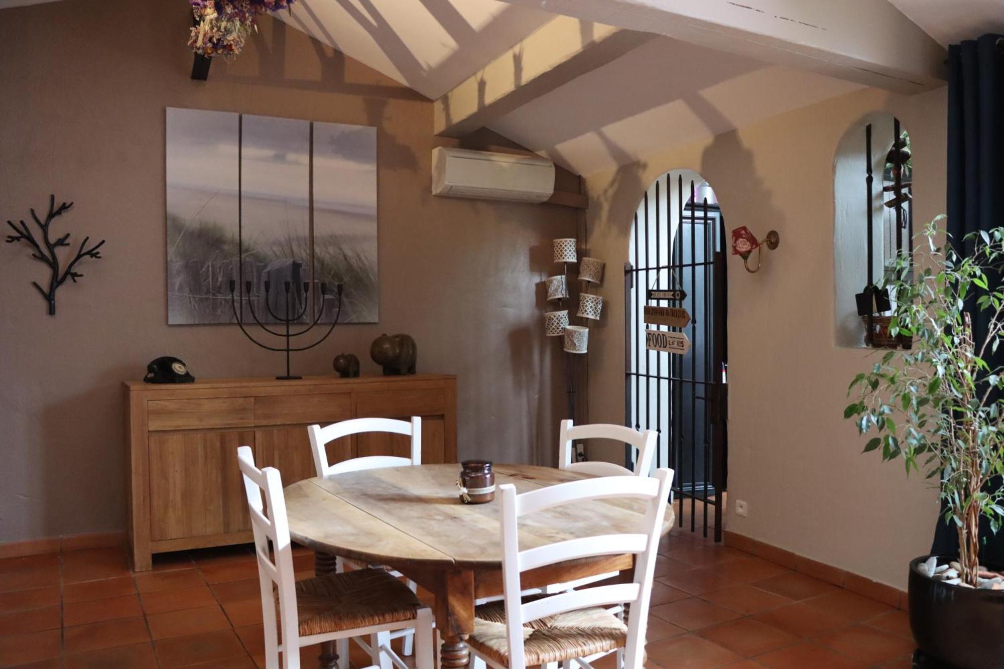 Grand Loft De Charme, Place Du Village A Thuir Exterior foto